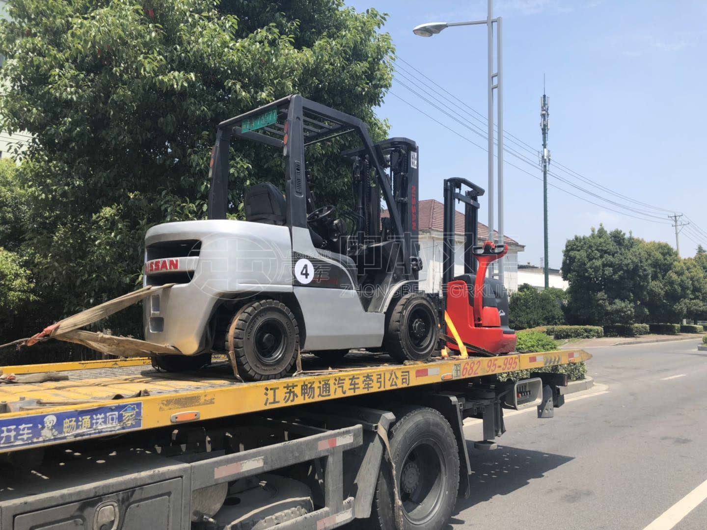 尼桑叉車(chē)